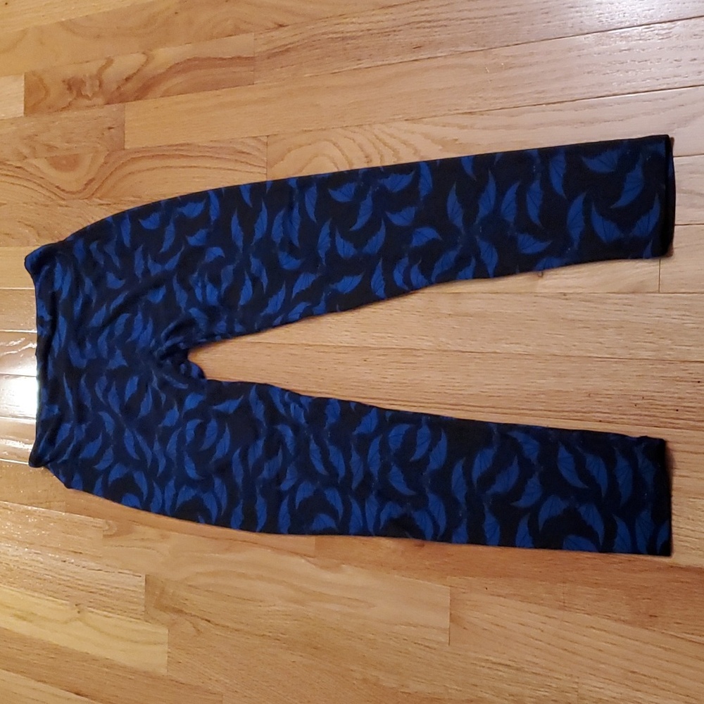 Lularoe Bat Leggings